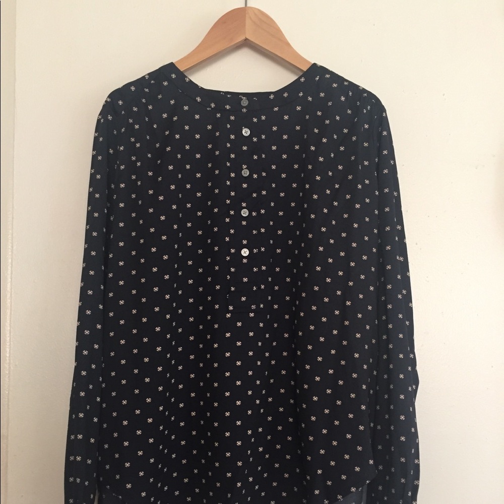 Drapey henley blouse xs